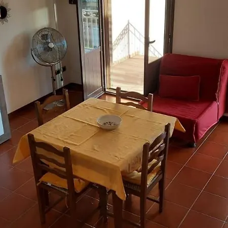 Apartment Guoldfirst *